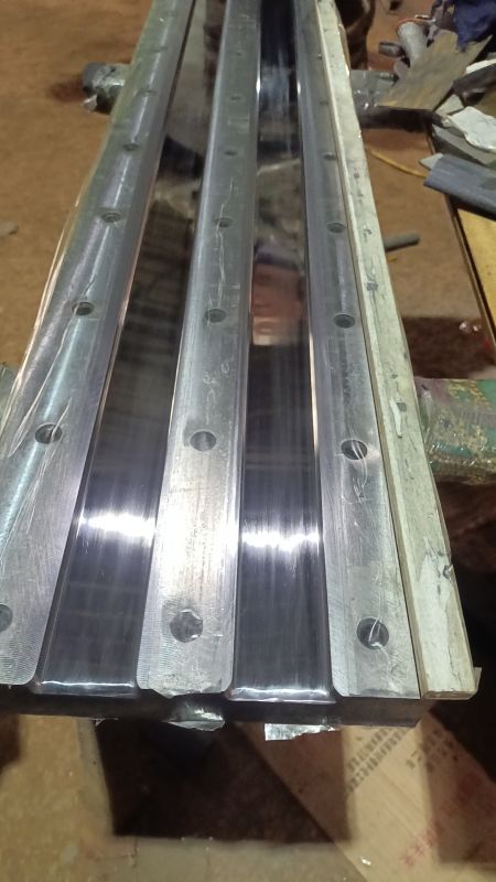 如何進行模具的試模和調試