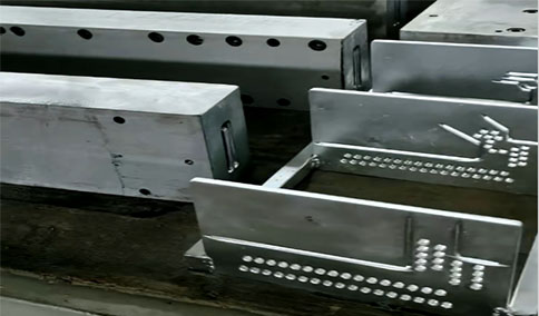 拉擠模具八大核心構造解析